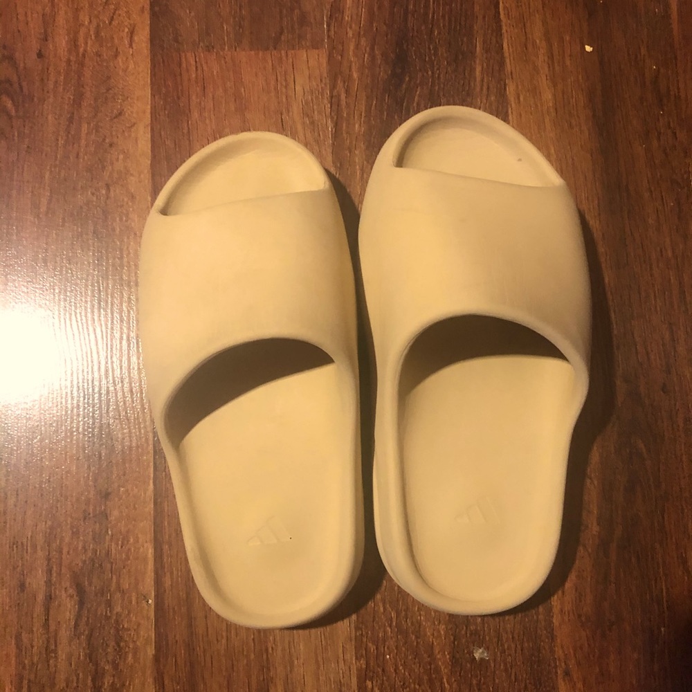 Yeezy Slides